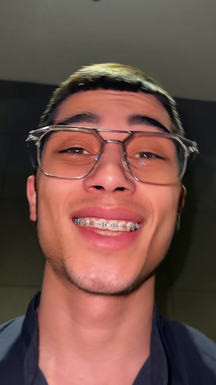 @_izzeet