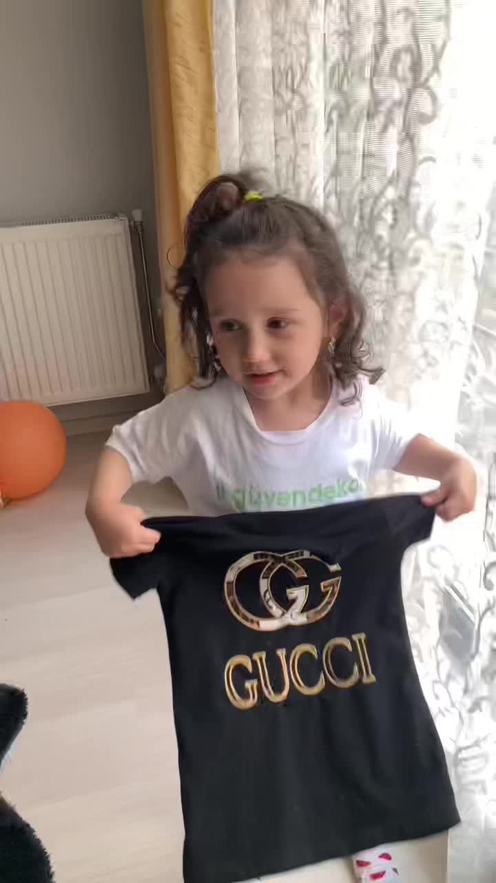 @Yasemin Akman