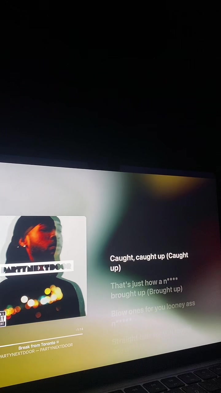 @🎧