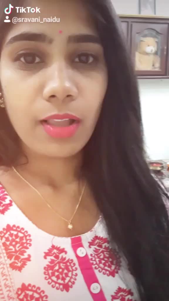 @sravani_devineni