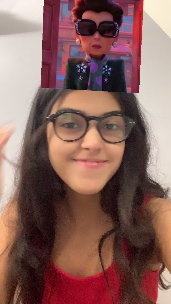 @ninamedeirosoficial