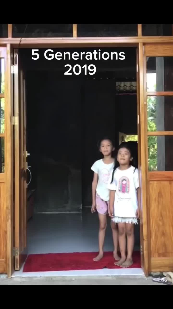 @Alliyana Trio