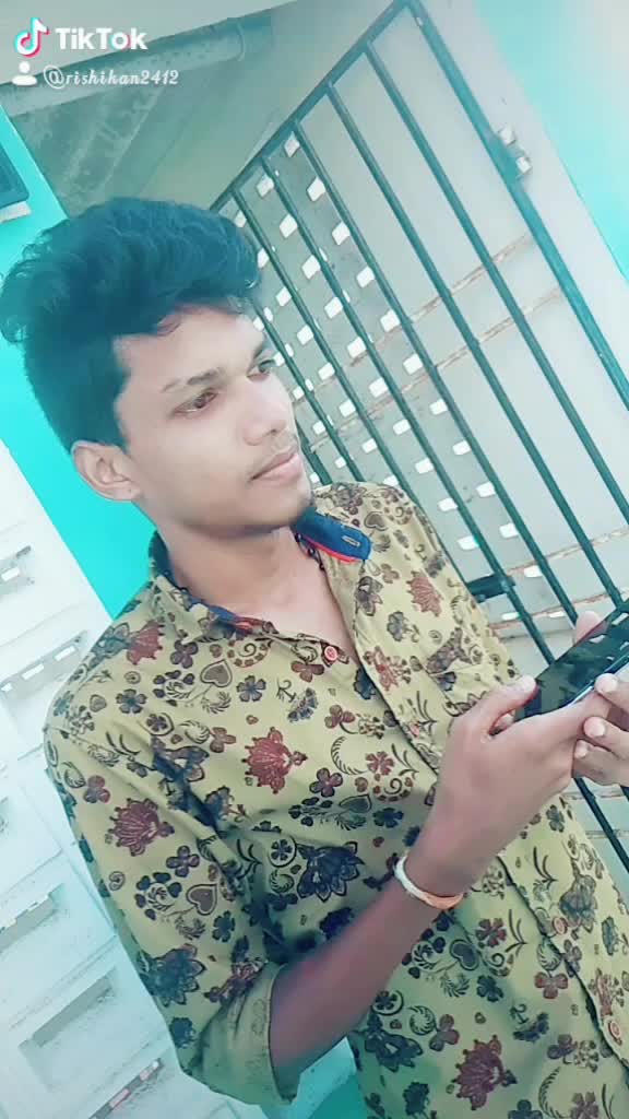 @RISHI😎😎