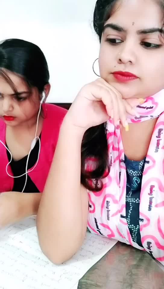 @👑 🖤NIHARIKA🖤 👑