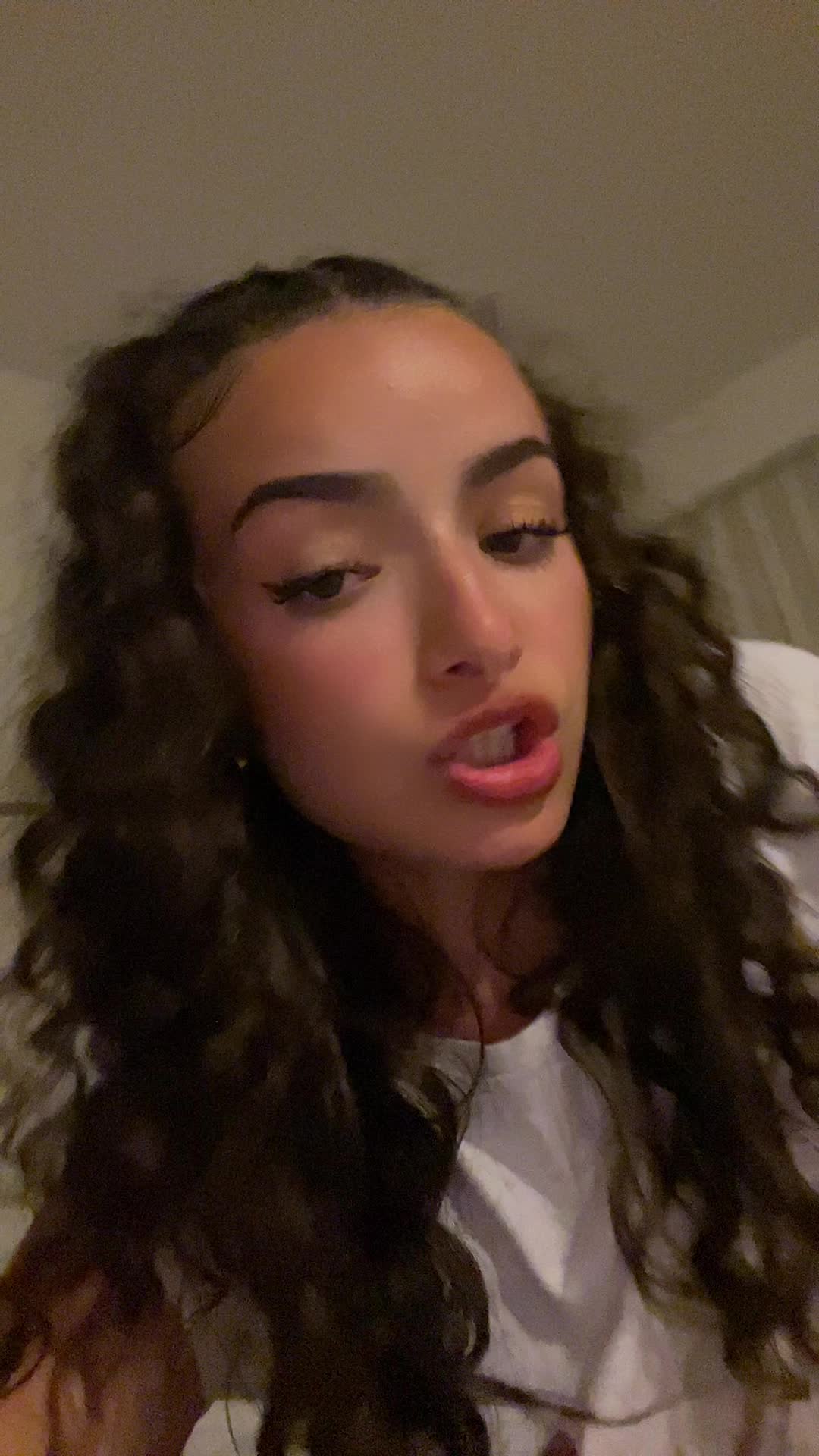@chrissy