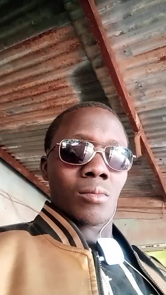 @moumounousere