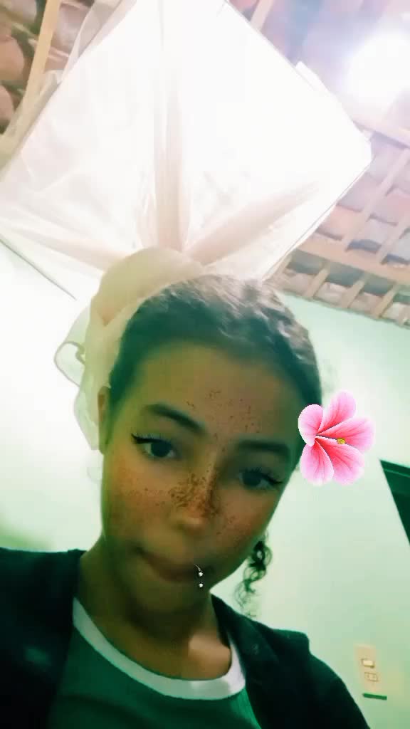 @Moreninha_6725