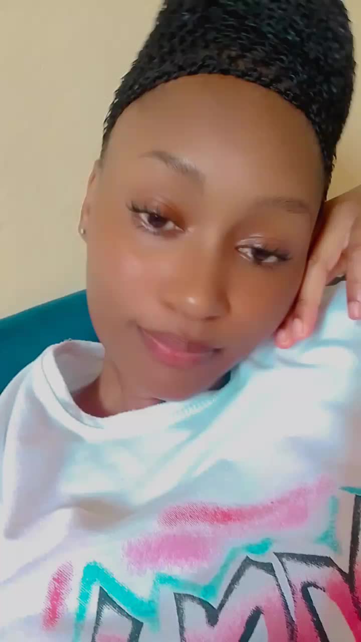 @💘𝖋𝖊𝖓𝖓𝖟👀