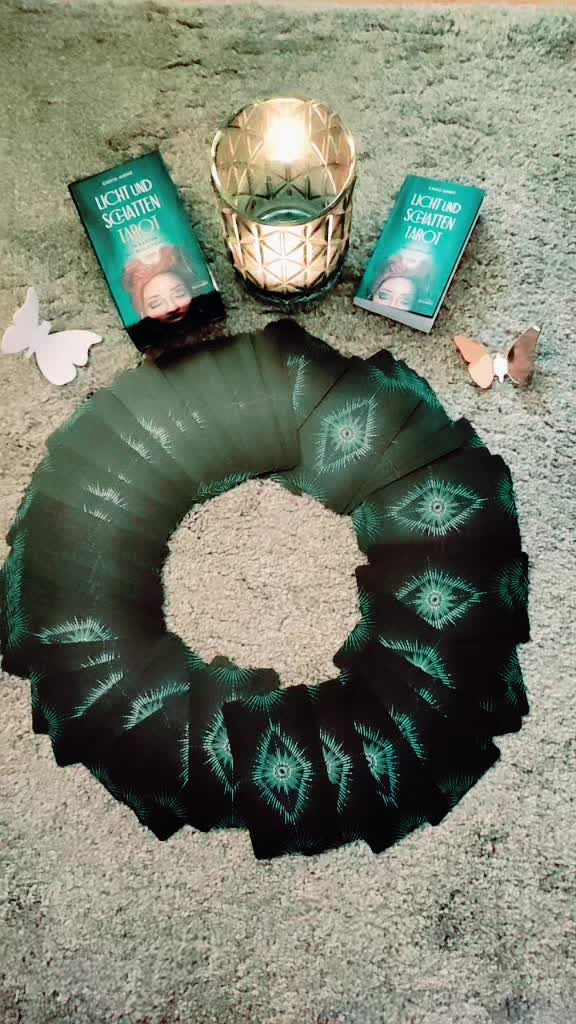 @Jenny🔮🍀💭💖