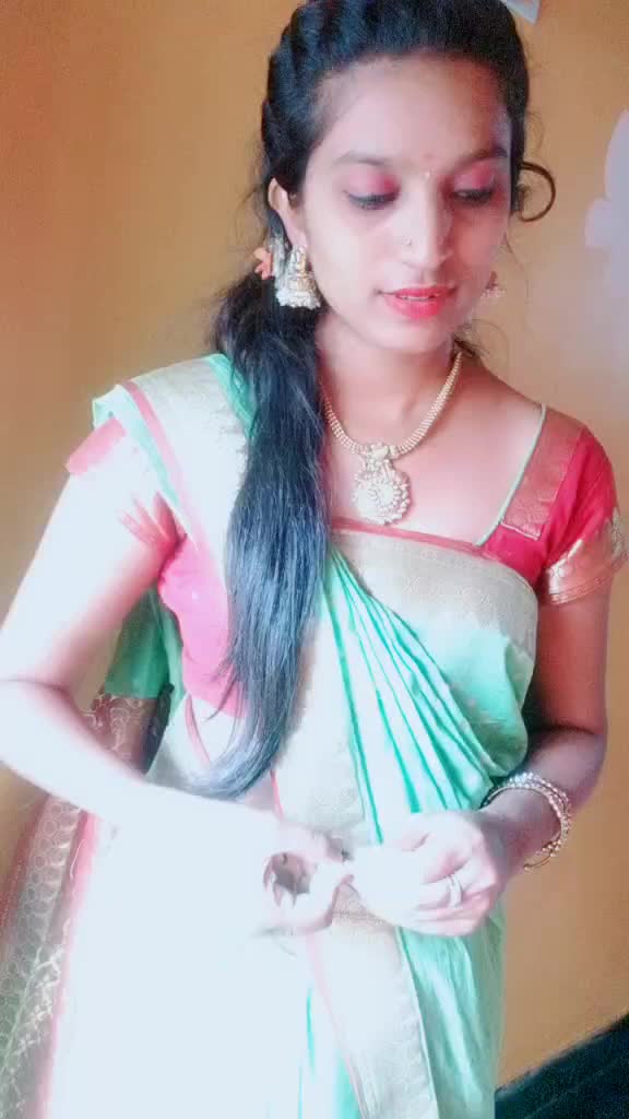 @Niveditha👰Gowdru