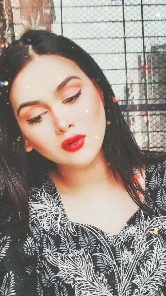 @Nida Khan🦋