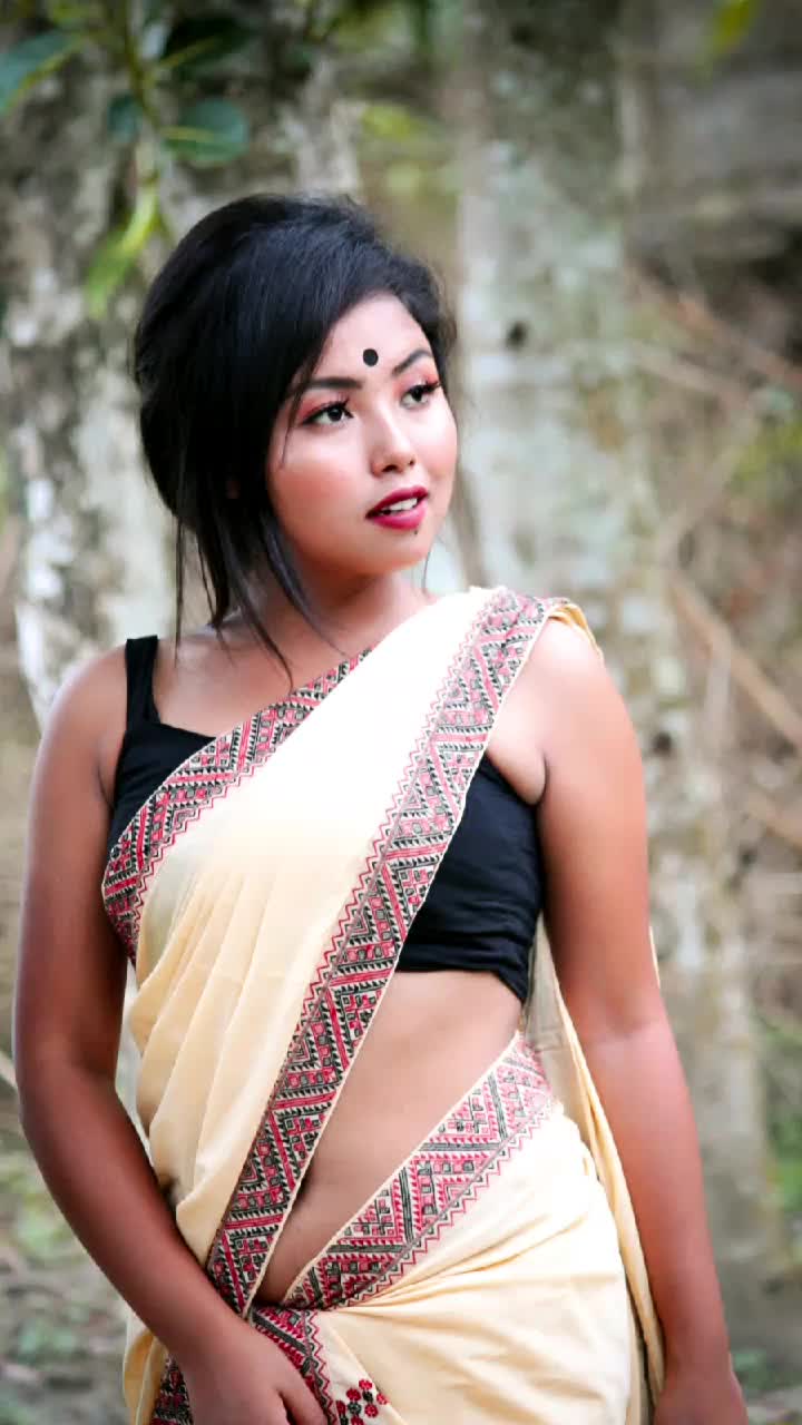@Pari Parineeta Mili7