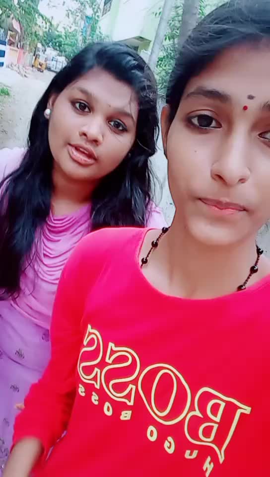 @crazy selfie queen