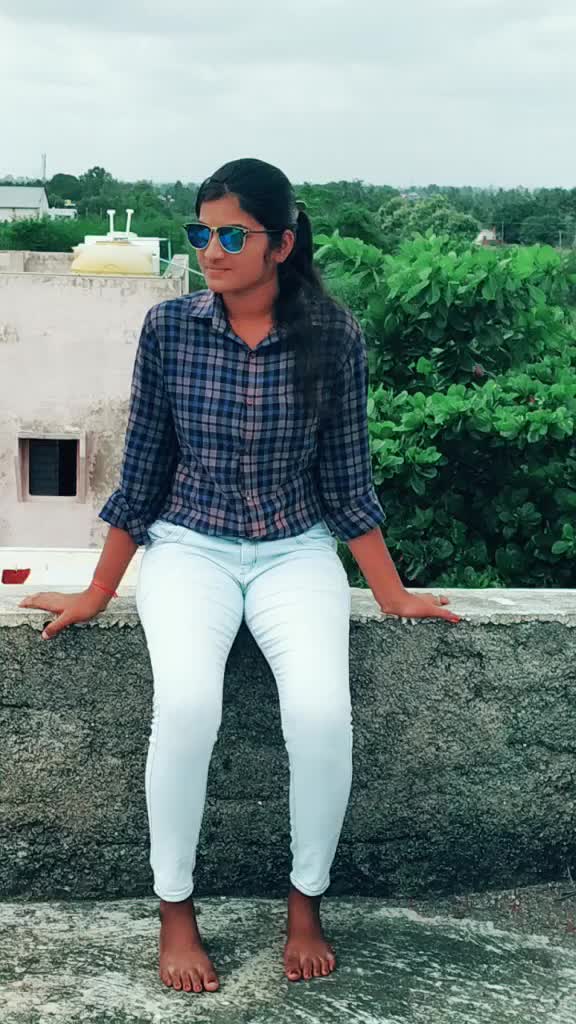 @anushri751