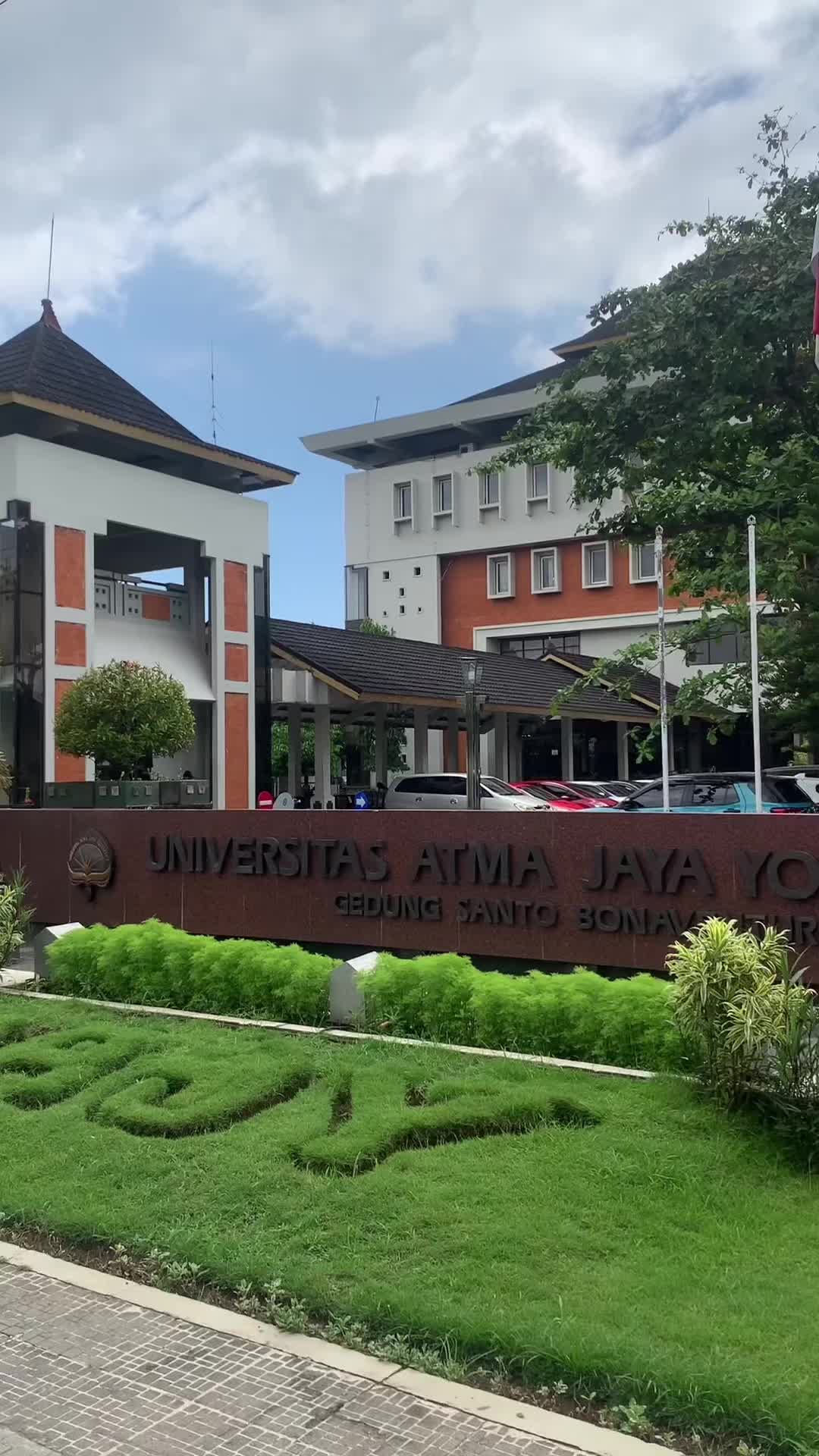 @Bayuu