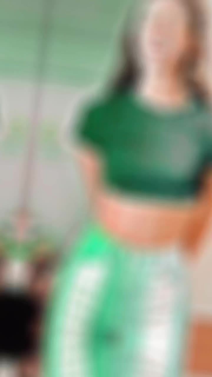 @⌗ vivian! ˖* ✦