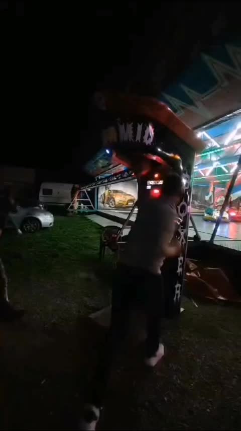 @B.B