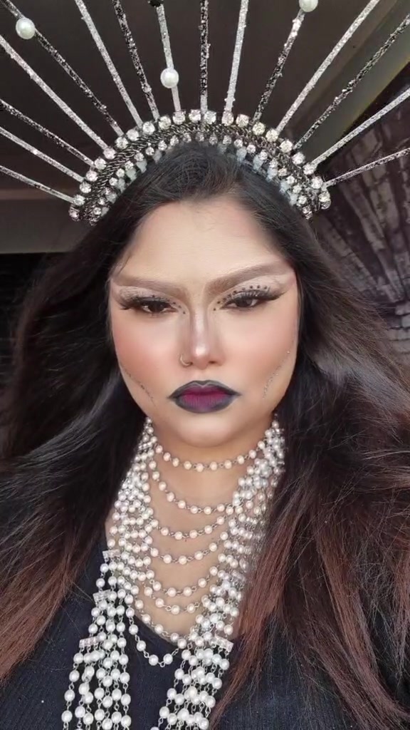 @monishamaisuriafj