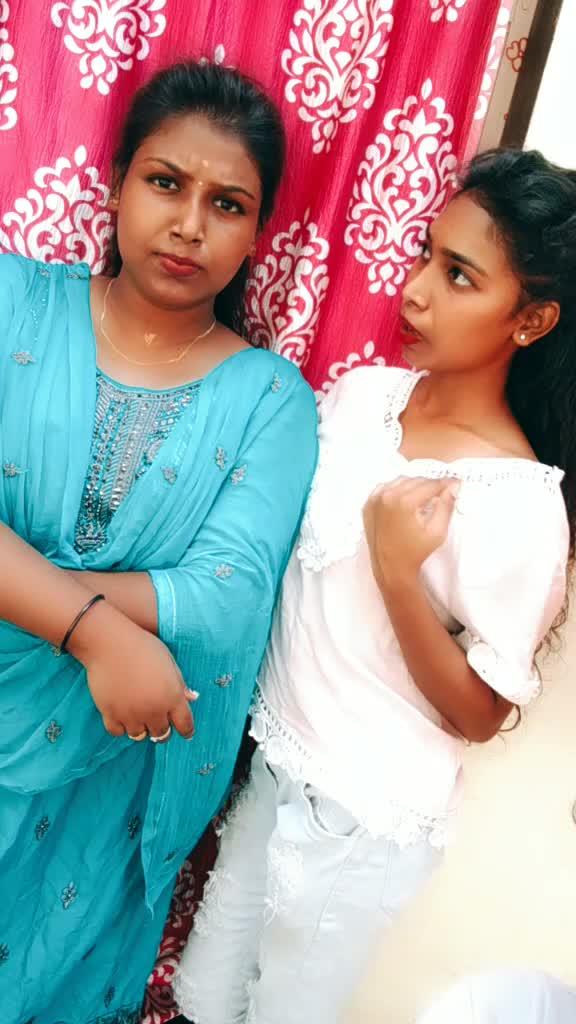 @🤩🤩Dhivya😎😎