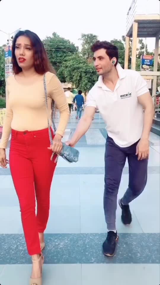 @Nutan_bossybabe🤗