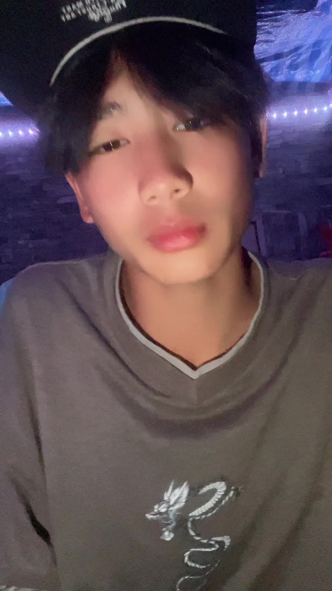 @กูชื่อแหลม🤨