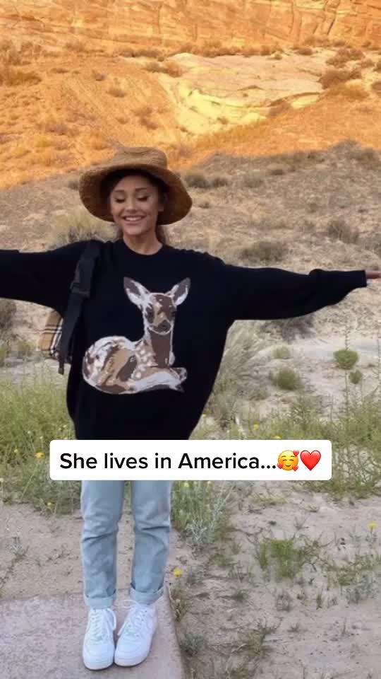@Ariana Grande💋✨