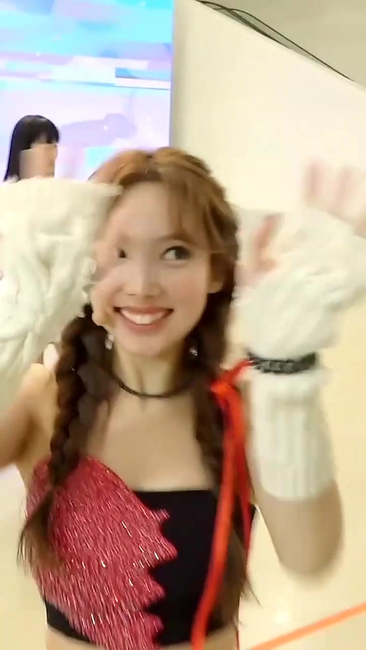 @Lari