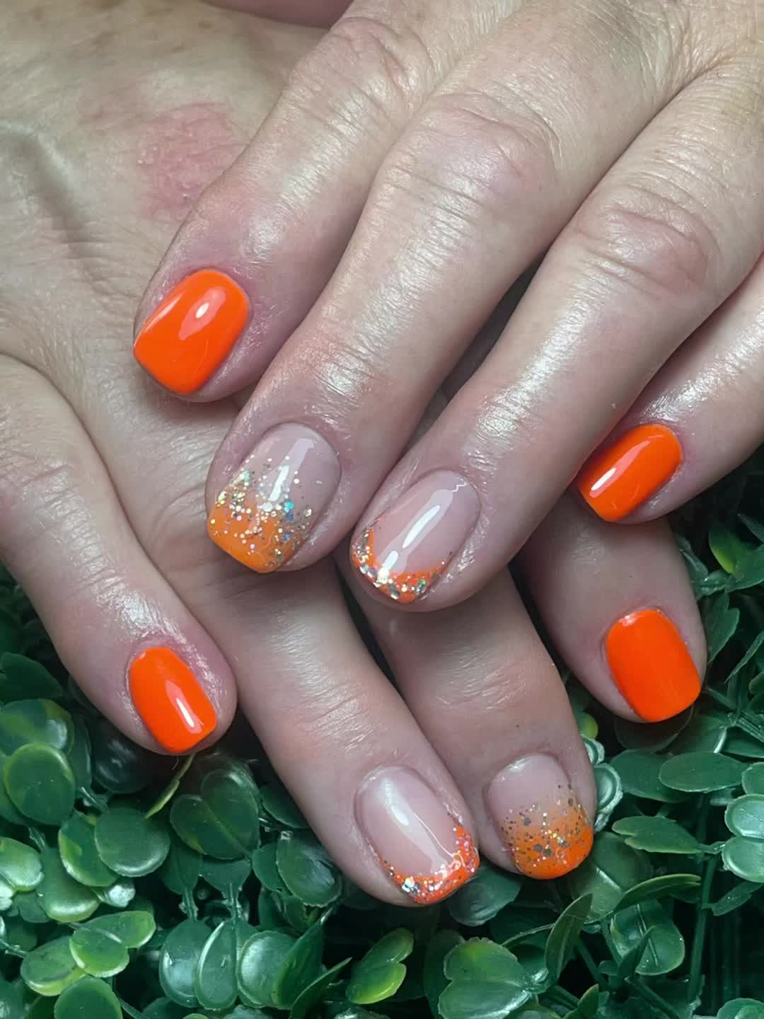 @Ari Nails