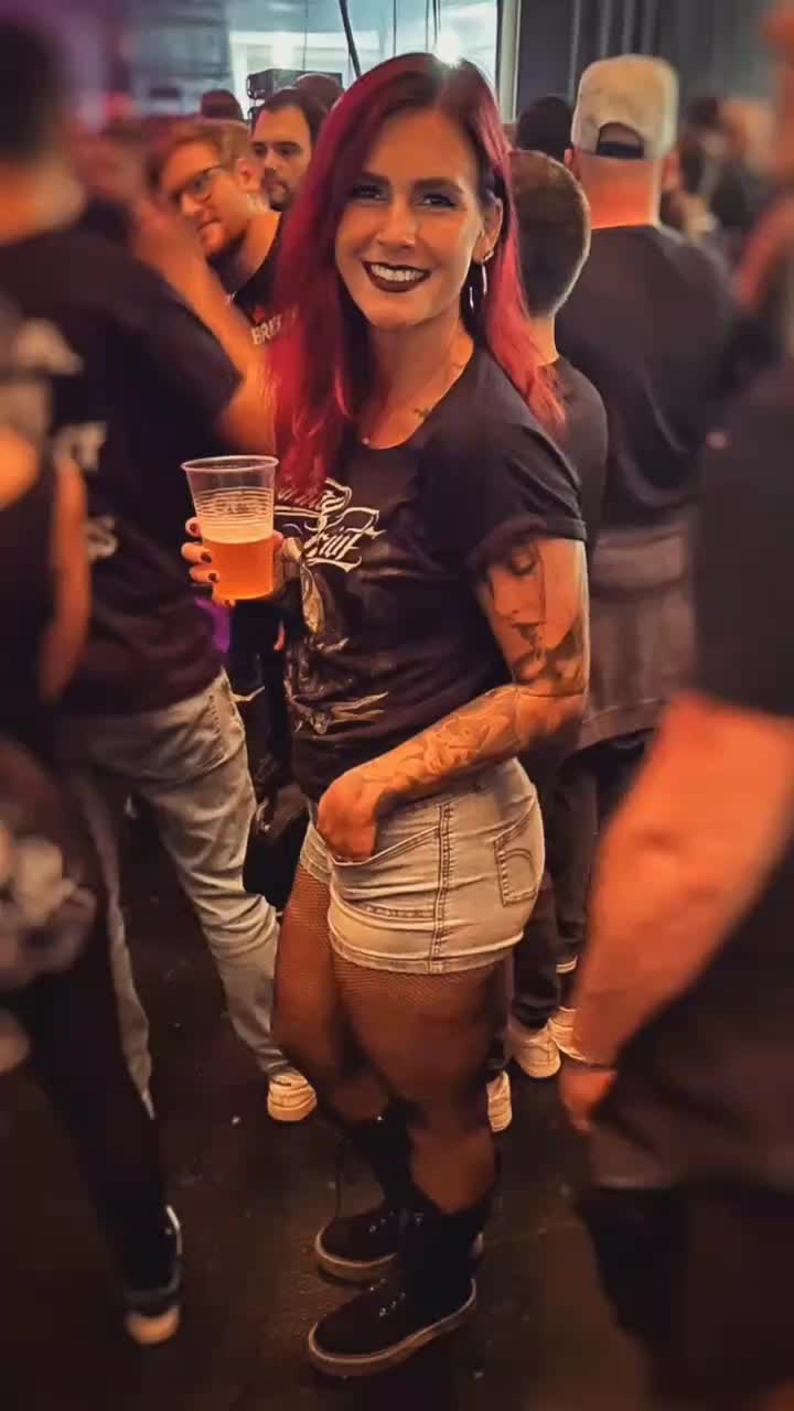 @Moni🦇