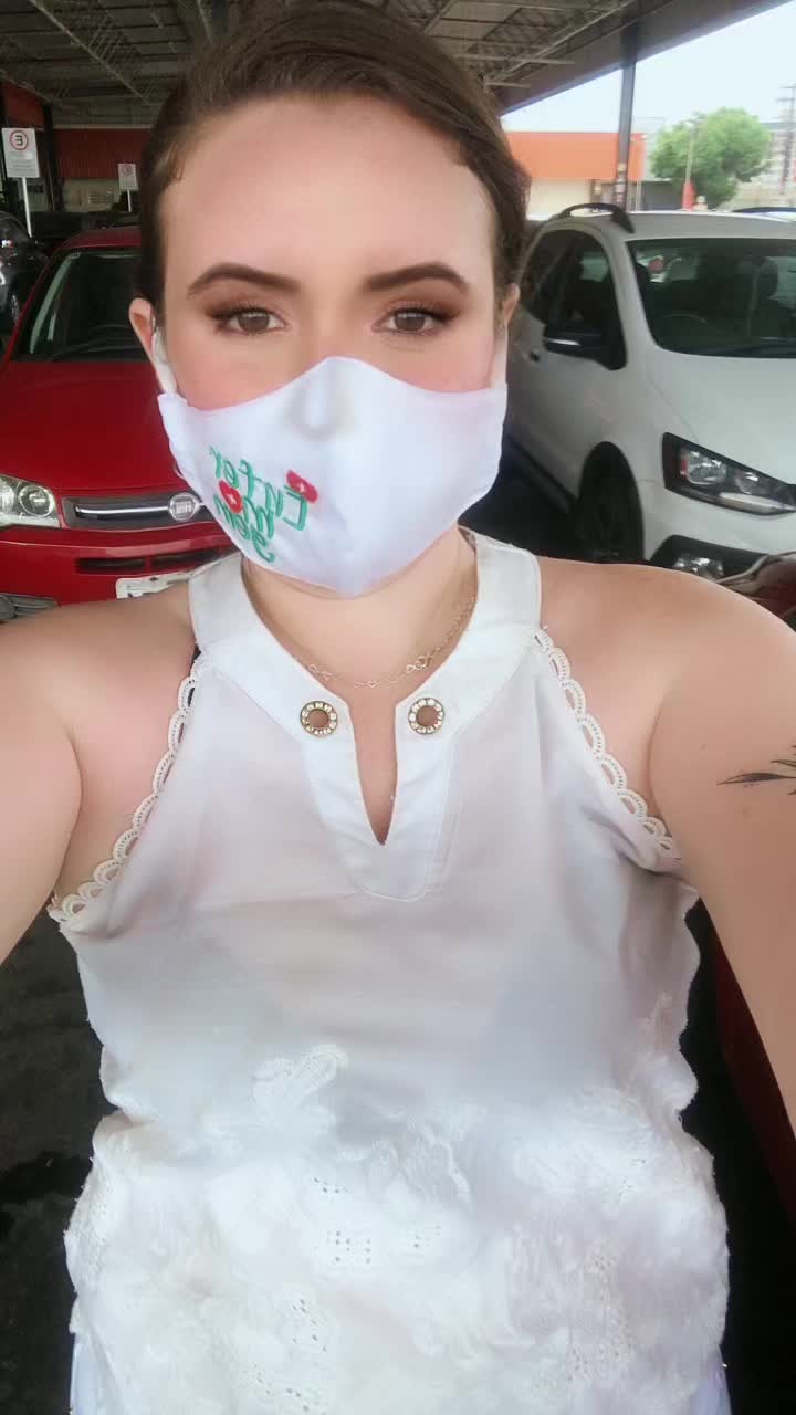 @JulianaPoorto