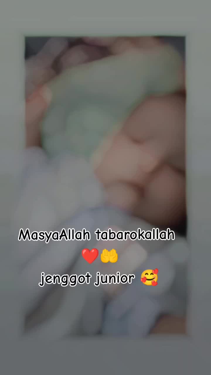@✨Adhinda ✨
