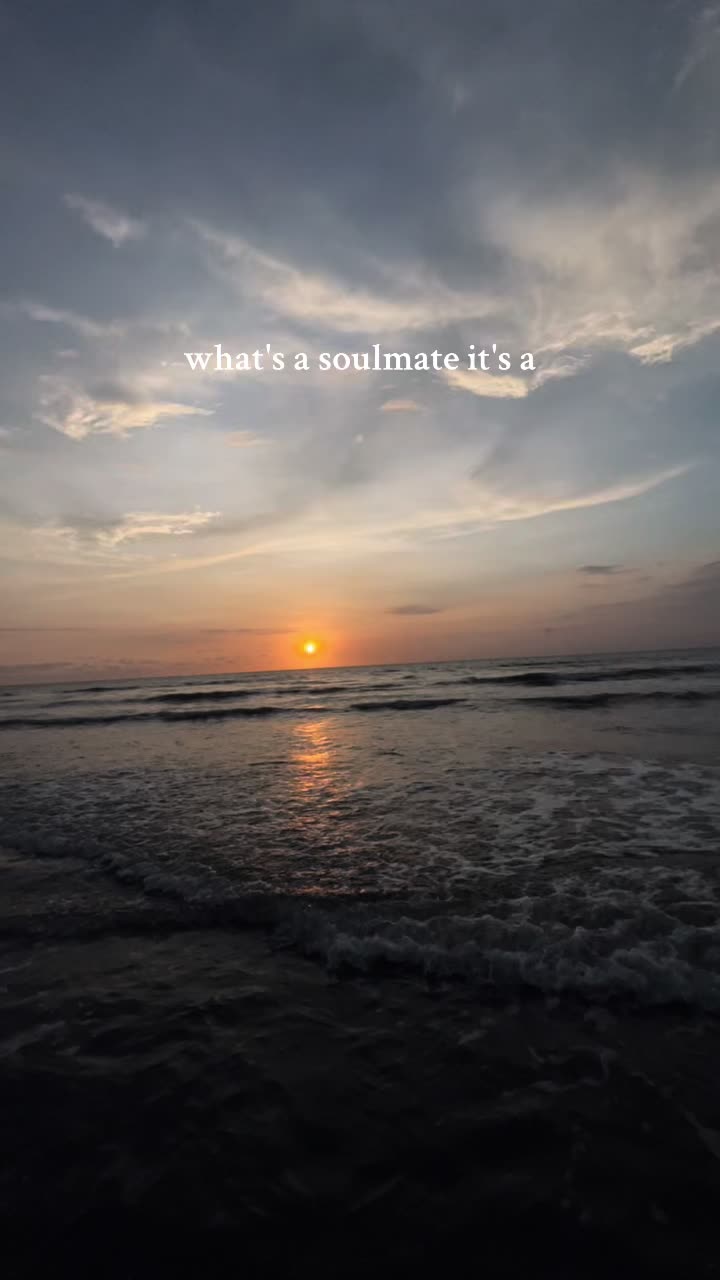@luv.azryana on ig