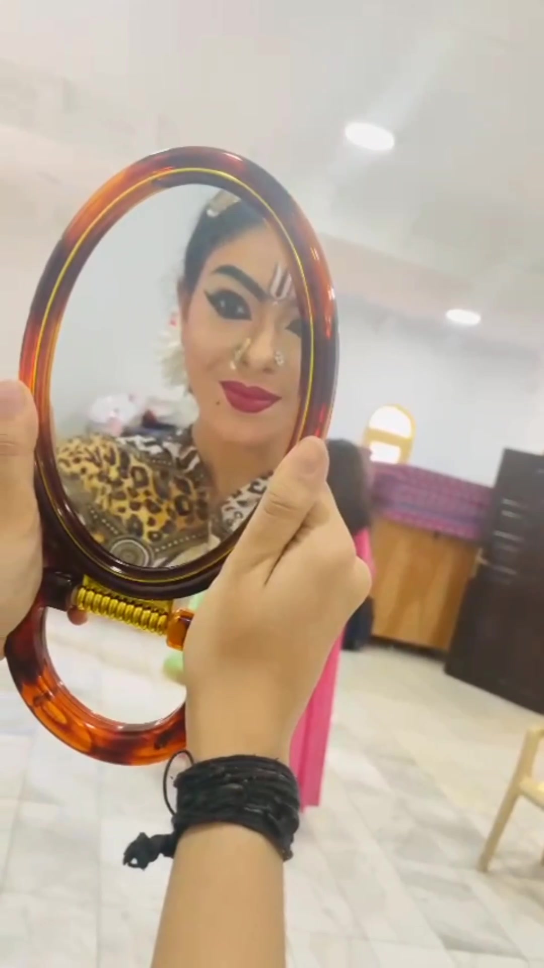 @Poojaaaas