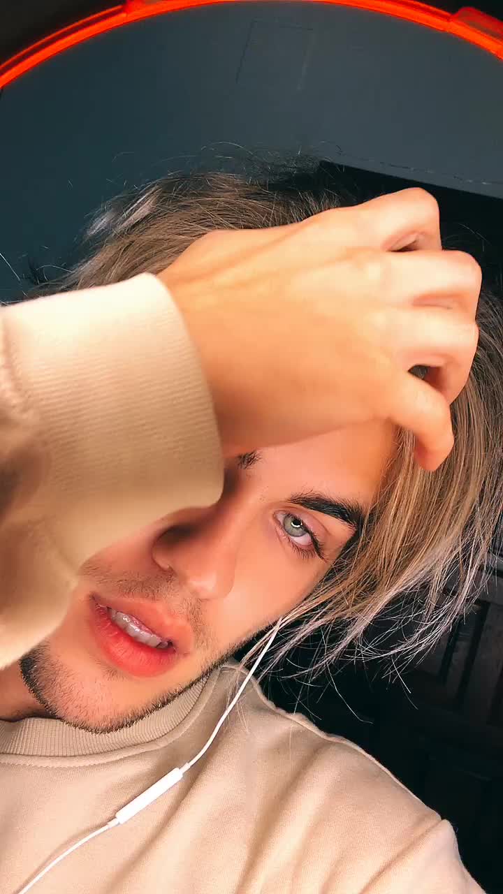 @Adrián Fernández