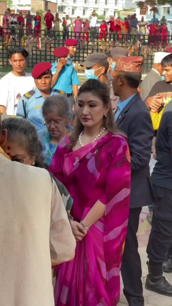 @हिमानी शाह