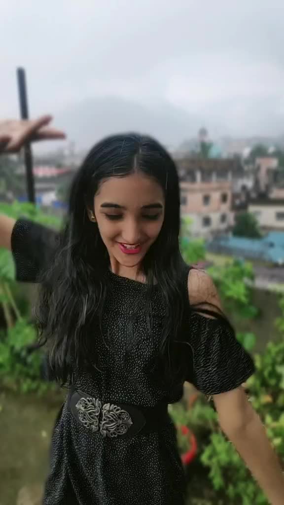 @ANANYA💃