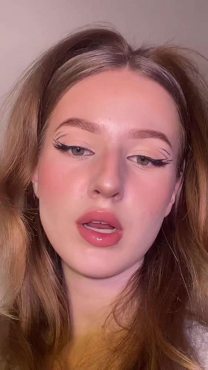 @Anastasia💞
