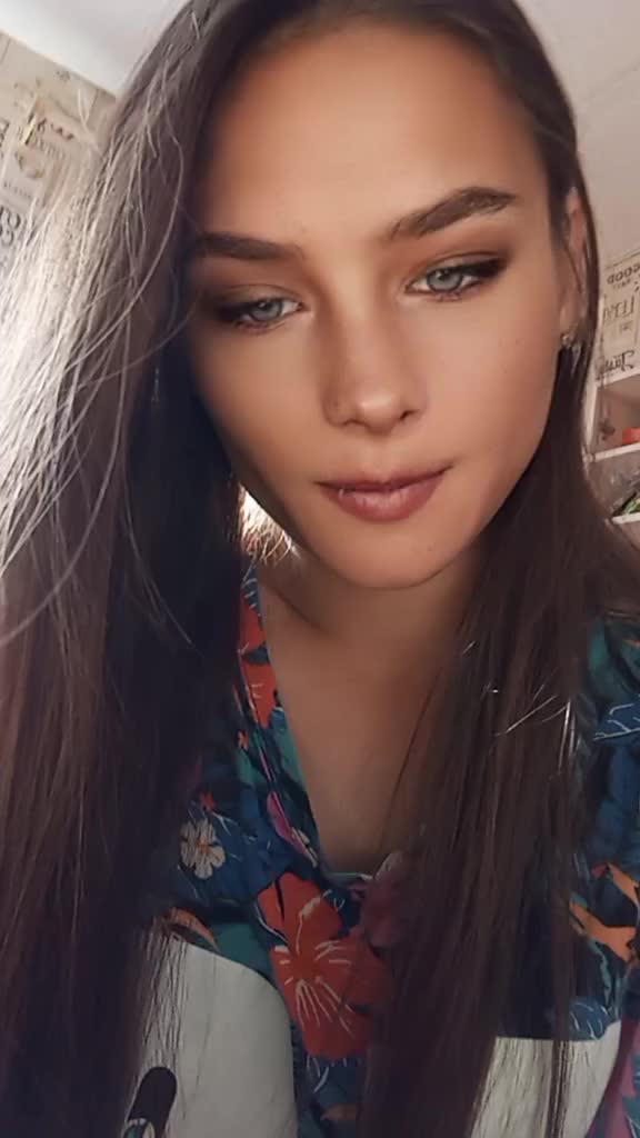 @Нюша