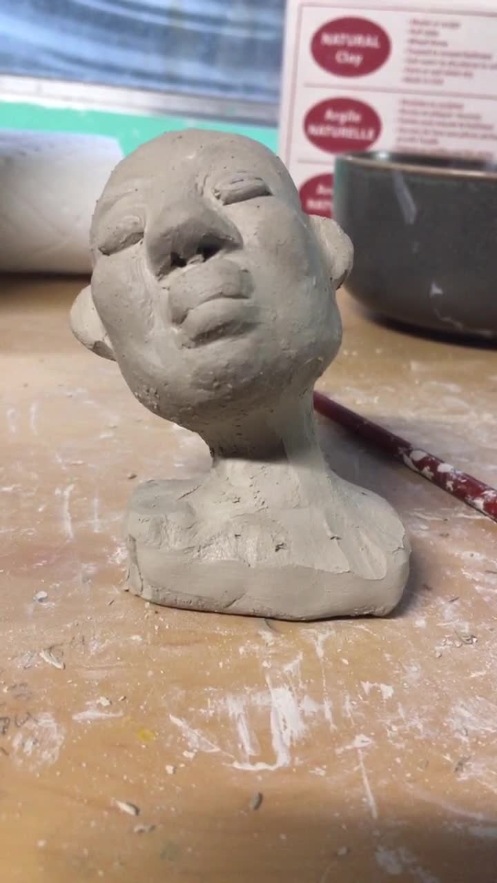 @Lazzy_artist