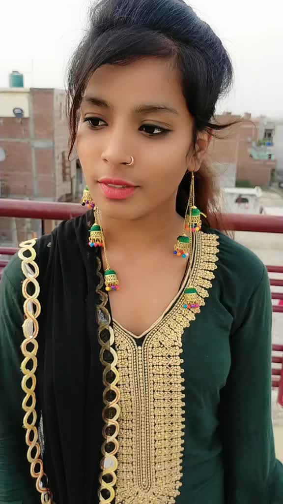 @❣️Aarohi manisha❣️