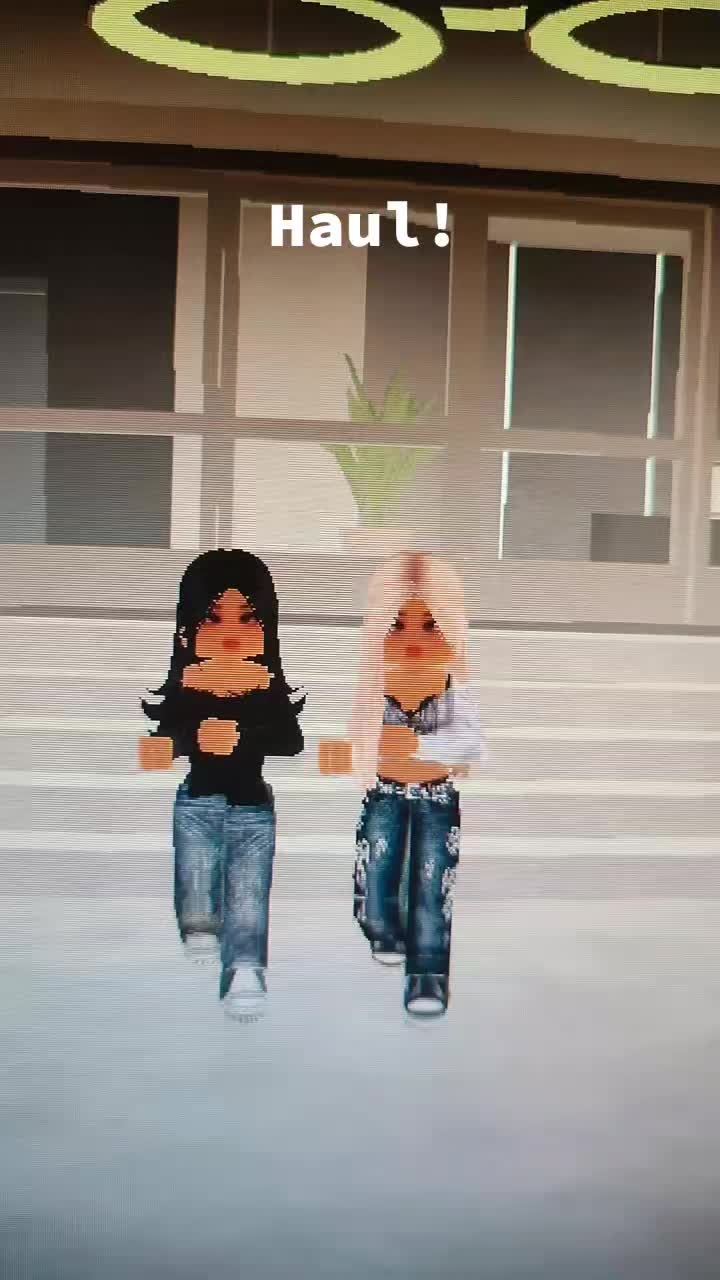 @★Paige and Maisie★