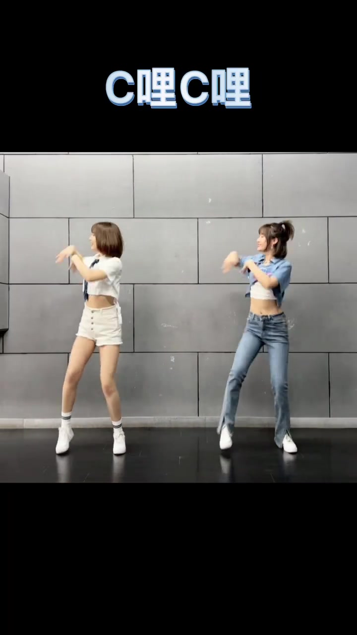 @funny dancer