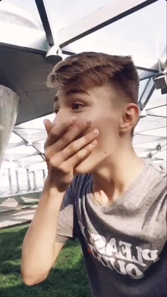@MusicalVIBEle
