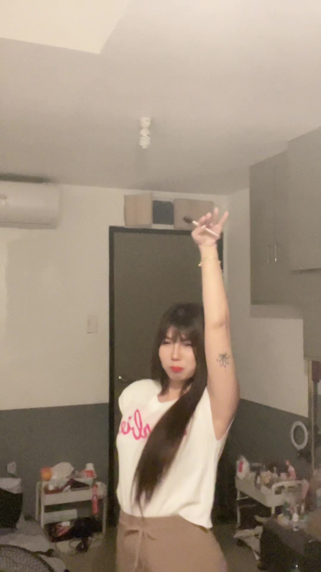 @Lily🐰