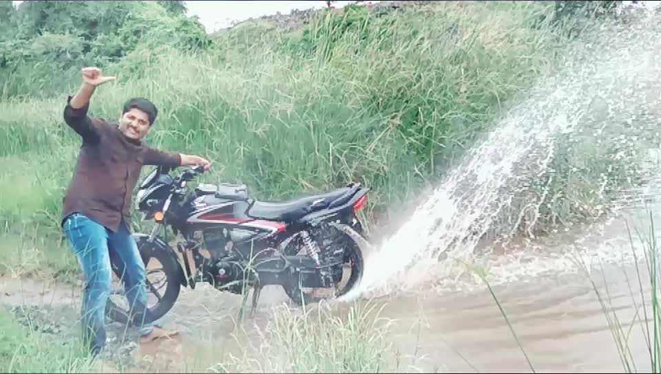 @AK Prakash