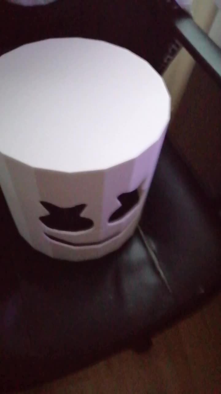 @Marshmello