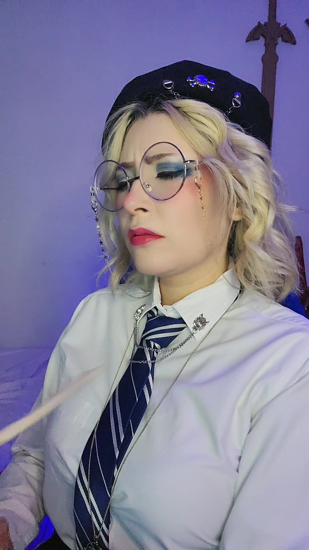 @Karificent