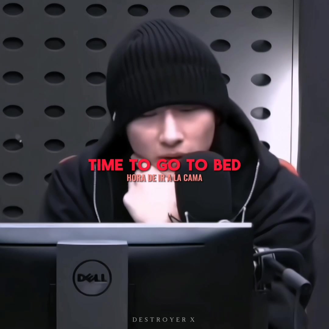 @D E S T R O Y E R  X