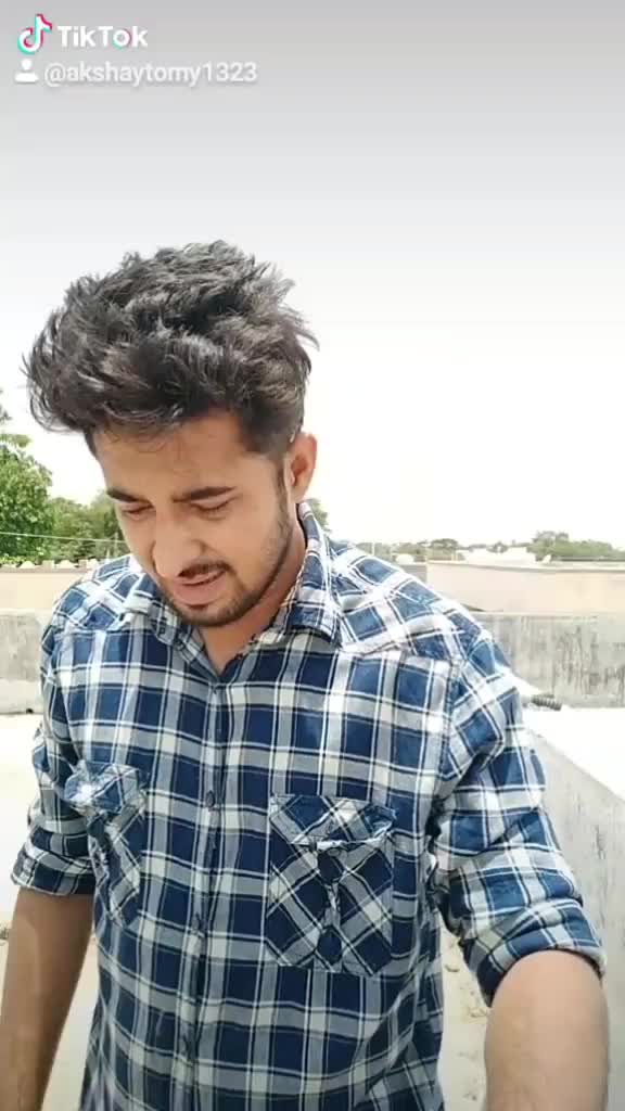 @AkshayTomy