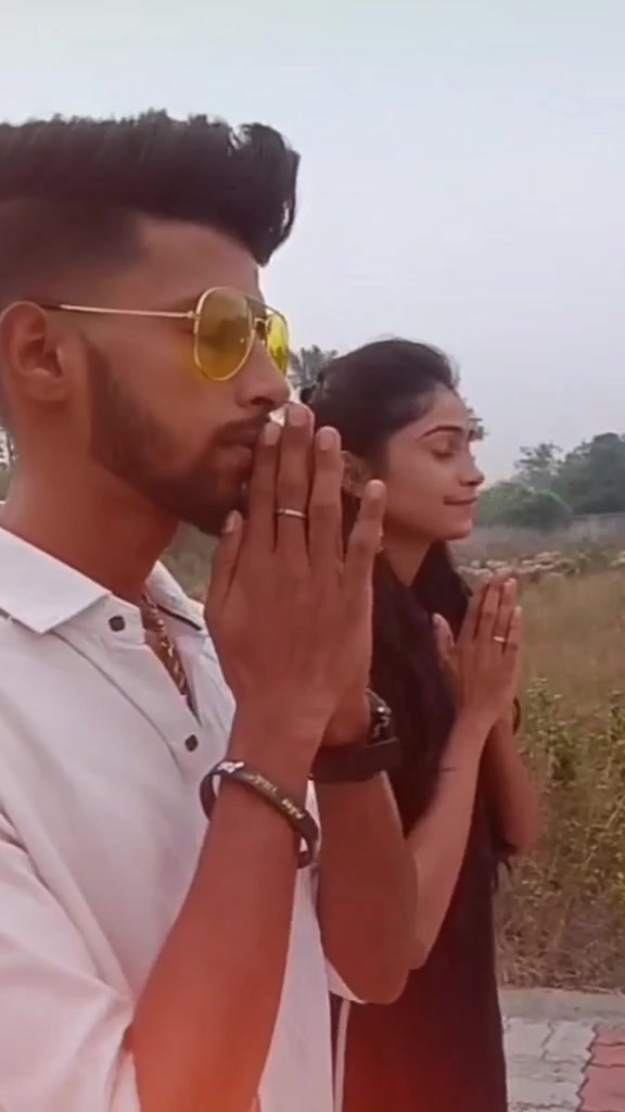 @morehardik